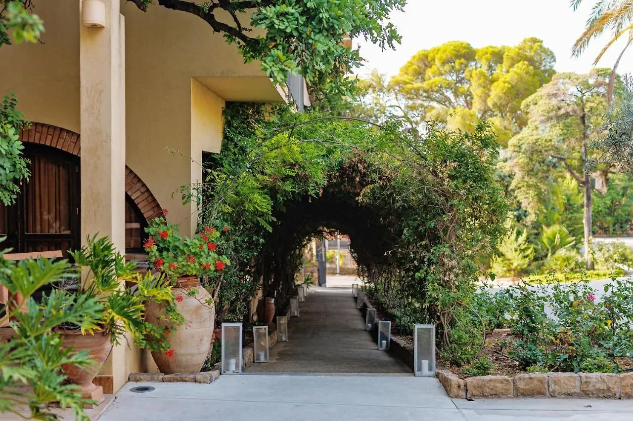 **** Hotel Alberi Del Paradiso Cefalu Italy